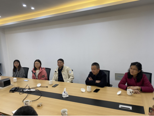 省卫生健康发展研究中心调研组来我公司考察调